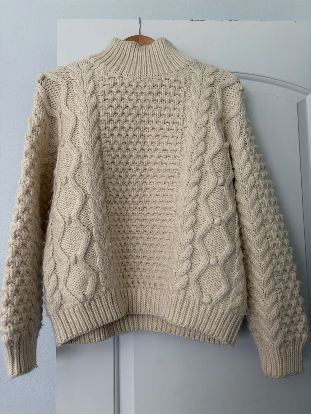 Nili Lotan 100% wool cable sweater